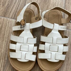 Soda sandals